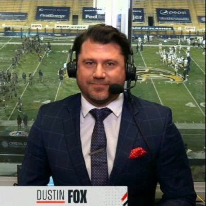 
Dustin Fox Health: What Happened To Him? Post-Retirement Career & Illness	