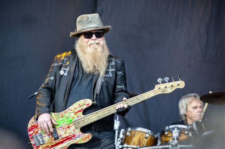 Dusty Hill- Net Worth, Bio, Age, Wife, Marriage, Height, Ethnicity