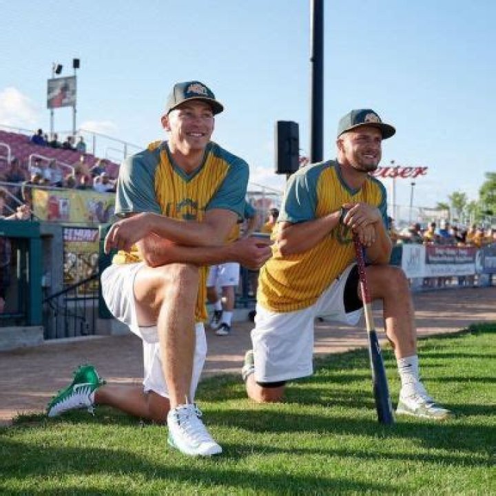 Easton Stick Parents- Meet Mike And Shelly Stick: Explore His Family And Net Worth