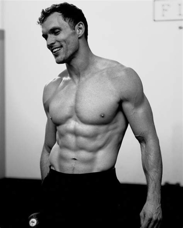 Ed Skrein- Biography, Age, Height, Net Worth, Girlfriend, Dating