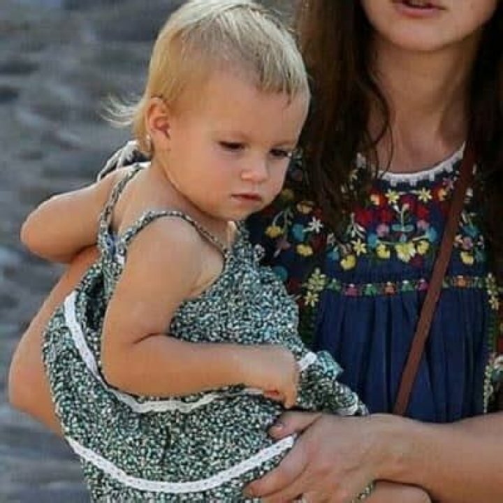 Edie Knightley Righton- Wiki, Age, Parents, Ethnicity, Net Worth, Height, Career