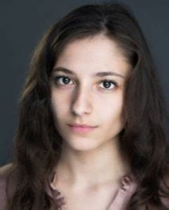 
Elisha Applebaum- Wiki, Age, Height, Boyfriend, Net Worth, Ethnicity, Career	