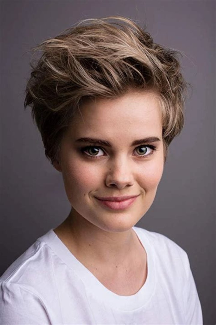 Who is Elizabeth Cullen? Wiki, Age, Height, Net Worth, Boyfriend