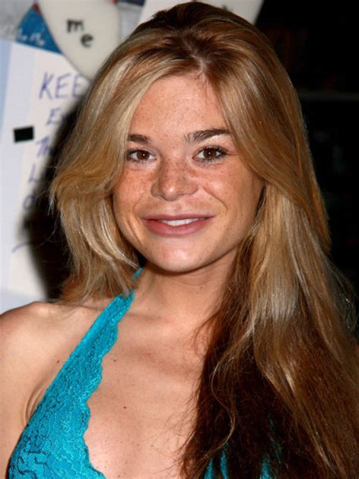 Ellen Muth- Wiki, Age, Height, Net Worth, Boyfriend, Ethnicity