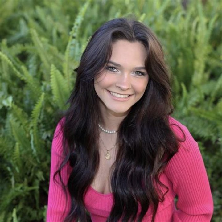 Emma Marie- Net Worth, Bio, Age, Boyfriend, Parents, Height, Career