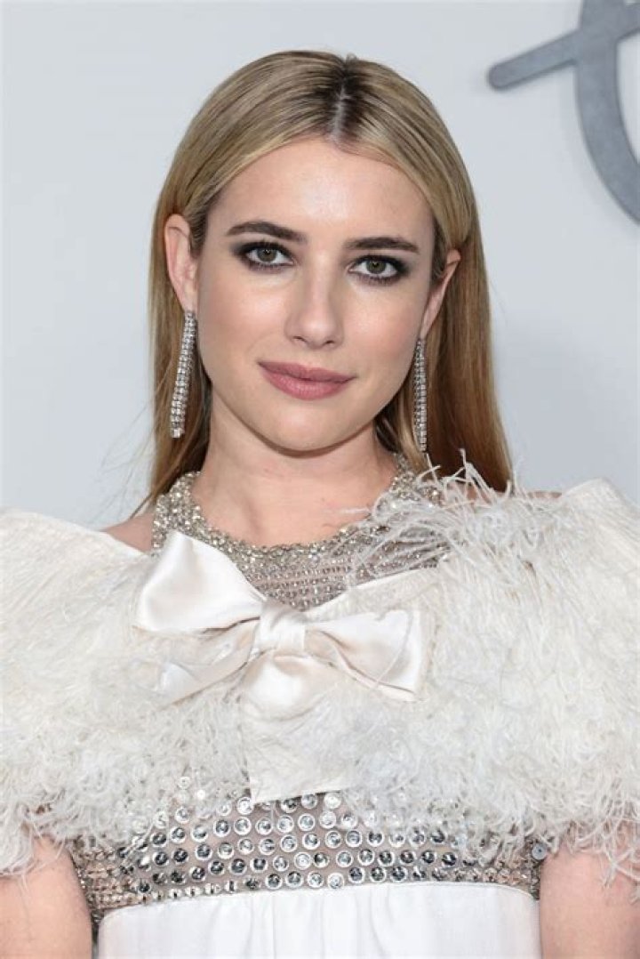 Emma Roberts- Biography, Age, Height, Net Worth, Boyfriend, Career
