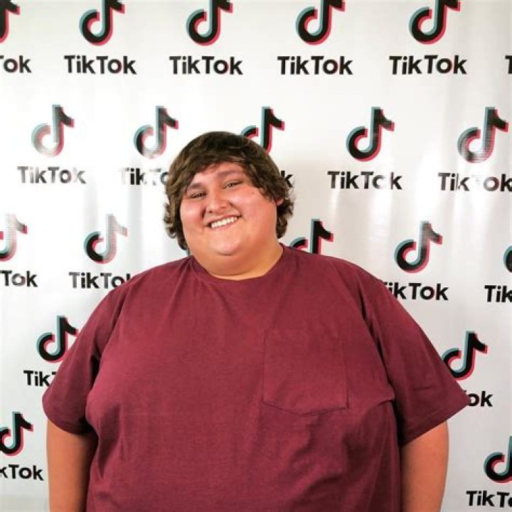 Enoch True- Net Worth, Bio, Age, Height, Nationality, Relationship, Weight