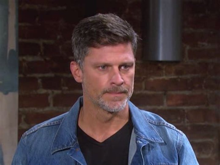 Eric Brady- Wiki, Age, Ethnicity, Wife, Height, Net Worth, Career
