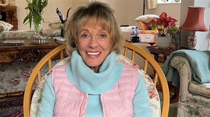 Esther Rantzen- Wiki, Biography, Age, Height, Net Worth, Husband