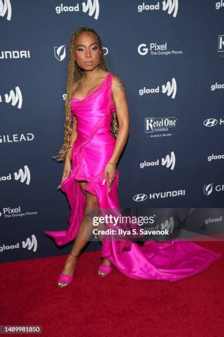 Eva Reign- Wiki, Age, Boyfriend, Net Worth, Ethnicity, Career