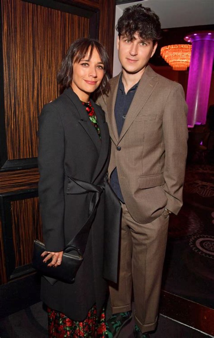 Ezra Koenig And Rashida Jones’ Relationship