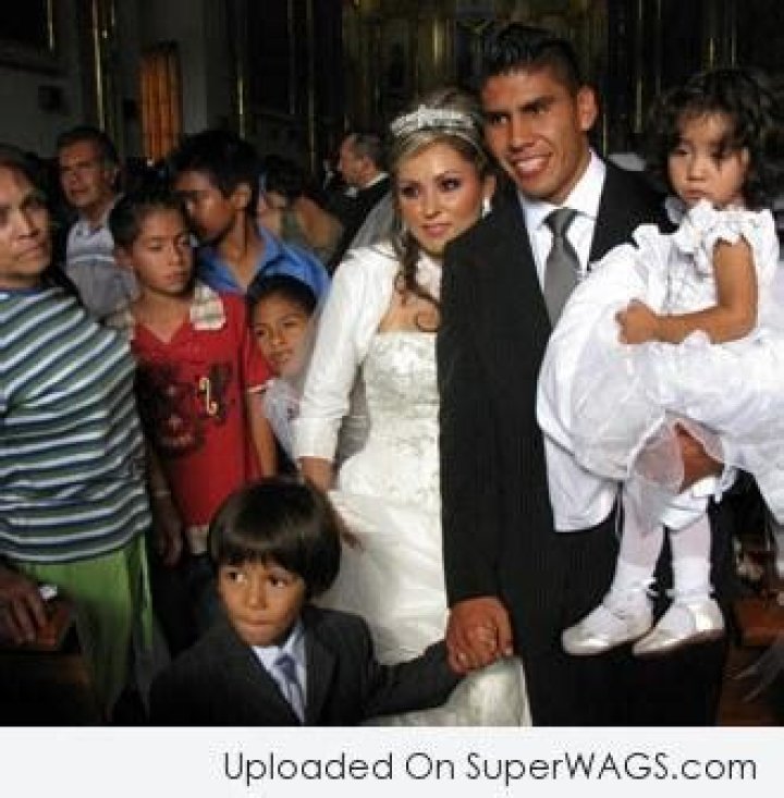 
Carlos Salcido- Wiki, Age, Ethnicity, Girlfriend, Height, Net Worth, Career	