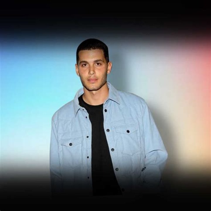 Fai Khadra- Wiki, Age, Height, Net Worth, Girlfriend, Dating