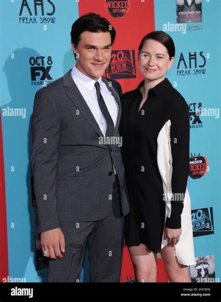 Finn Wittrock- Wiki, Age, Height, Net Worth, Wife, Marriage