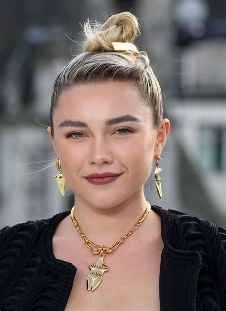 Florence Pugh- Wiki, Age, Height, Net Worth, Career, Husband, Marriage