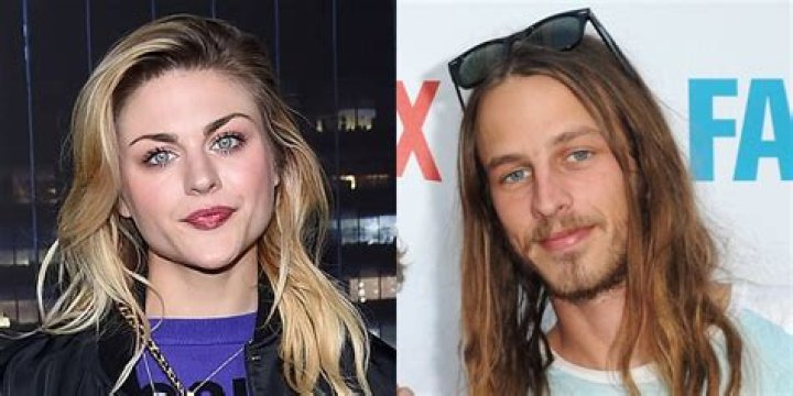 Frances Bean Cobain Is Dating Tony Hawk’s Son Riley
