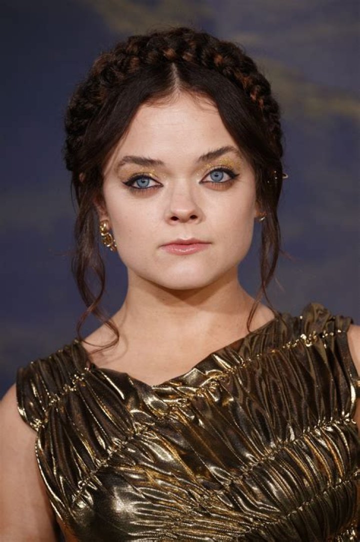 
Francesca Mills- Wiki, Age, Height, Net Worth, Boyfriend, Ethnicity	