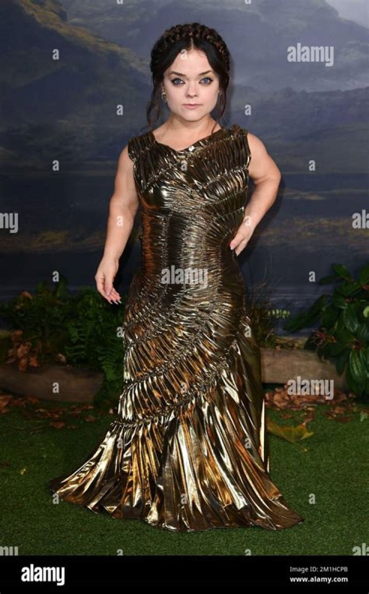 Francesca Mills- Wiki, Age, Height, Net Worth, Boyfriend, Ethnicity