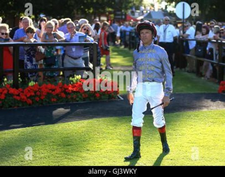 Frankie Dettori- Wiki, Age, Height, Net Worth, Wife, Ethnicity