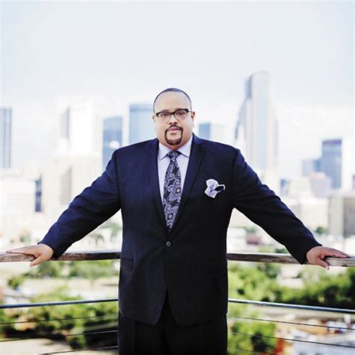 
Fred Hammond- Wiki, Age, Height, Net Worth, Wife, Ethnicity	