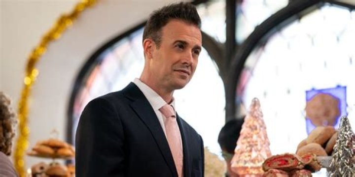 Freddie Prinze Jr.- Bio, Age, Wife, Height, Career, Net Worth