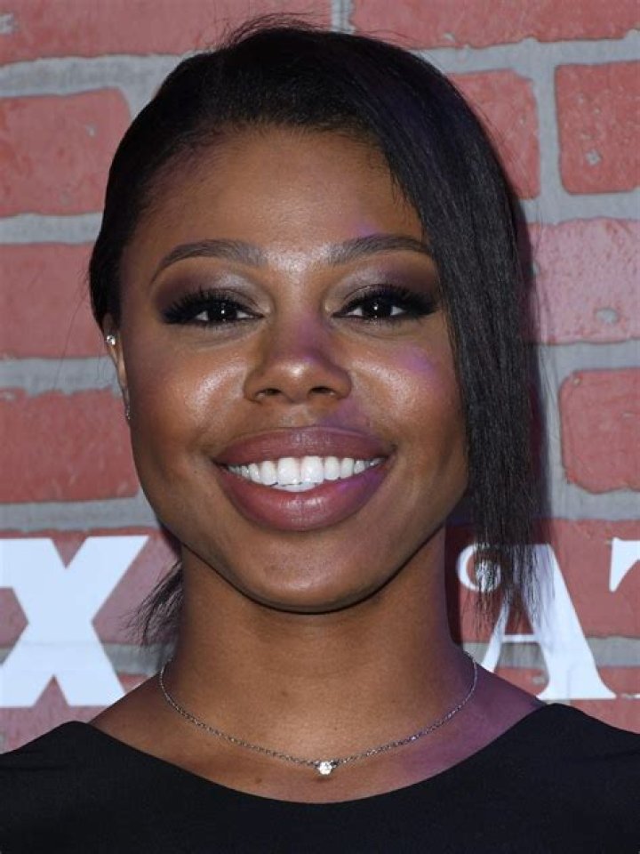 Gail Bean- Wiki, Age, Height, Net Worth, Boyfriend, Ethnicity