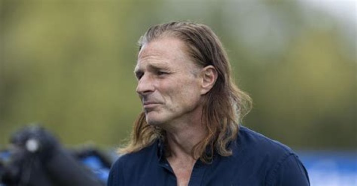 Gareth Ainsworth– Wiki, Biography, Age, Height, Net Worth, Wife