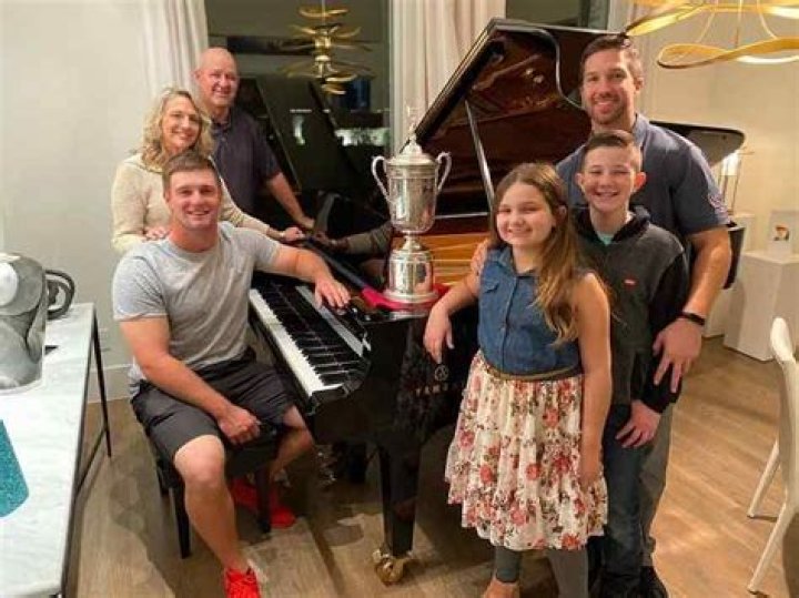 Garrett Dechambeau- Bio, Age, Height, Net Worth, Wife, Marriage