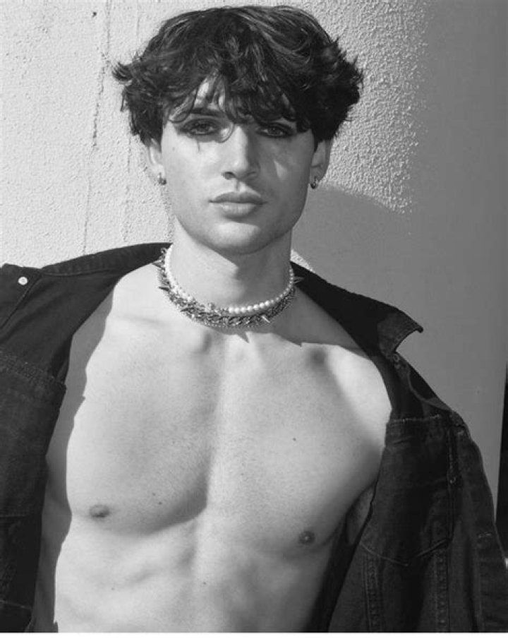 Garrett Overboe- Wiki, Age, Ethnicity, Girlfriend, Height, Net Worth, Career