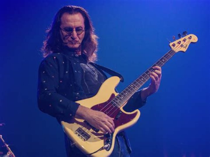 Who Is Geddy Lee? Wiki, Age, Height, Wife, Net Worth, Ethnicity