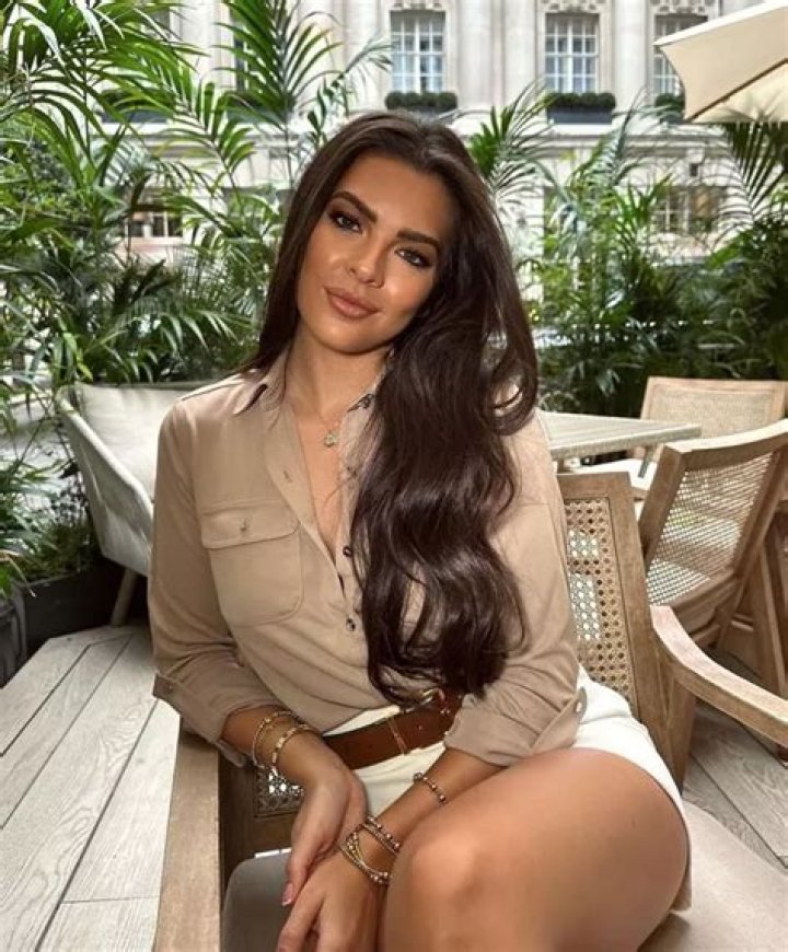 Gemma Owen- Wiki, Age, Height, Net Worth, Boyfriend, Dating