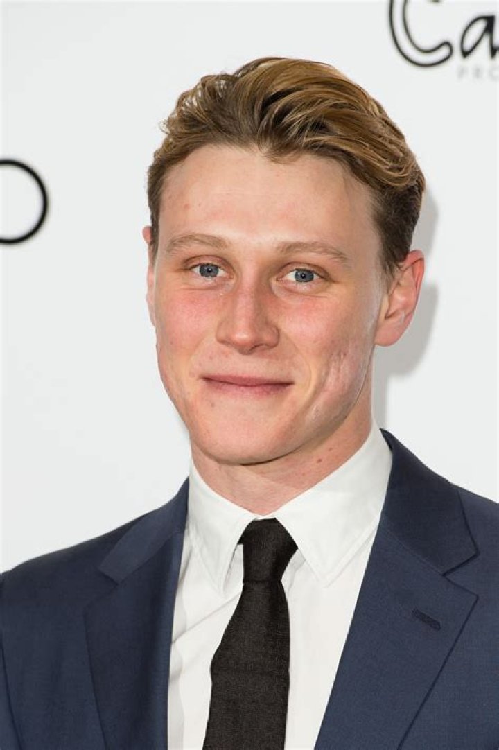 George Mackay- Wiki, Age, Height, Net Worth, Girlfriend, Career