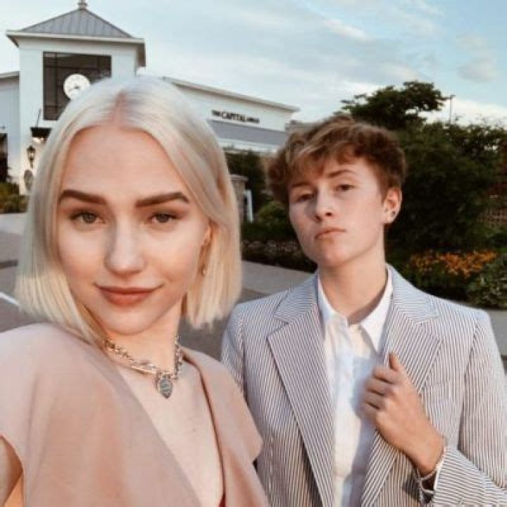 Georgia Bridgers Family: Is She Anyhow Related To Phoebe Bridgers? Age & Siblings