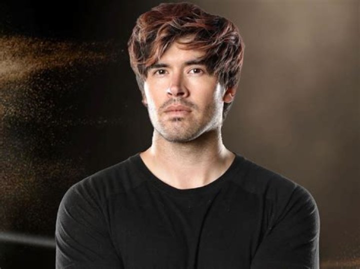 German Garmendia- Net Worth, Bio, Age, Girlfriend, Height, Weight, Career