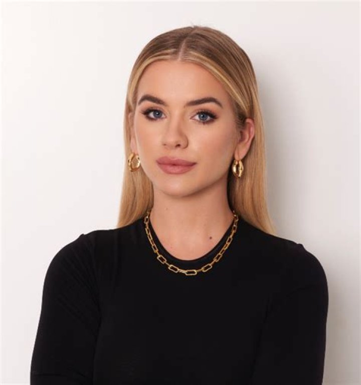 Grace Beverley – Wiki, Age, Net Worth, Boyfriend, Parents