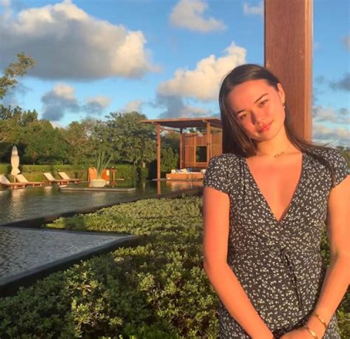 Grace Murdoch- Wiki, Age, Boyfriend, Height, Net Worth, Career