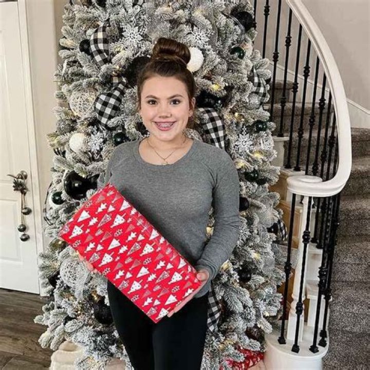 Gracelynn Weiss- Wiki, Age, Height, Net Worth, Boyfriend, Dating