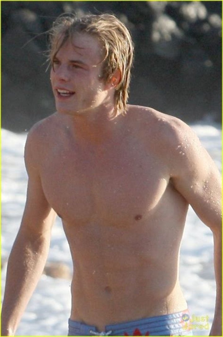 Graham Rogers- Wiki, Age, Height, Net Worth, Girlfriend, Ethnicity