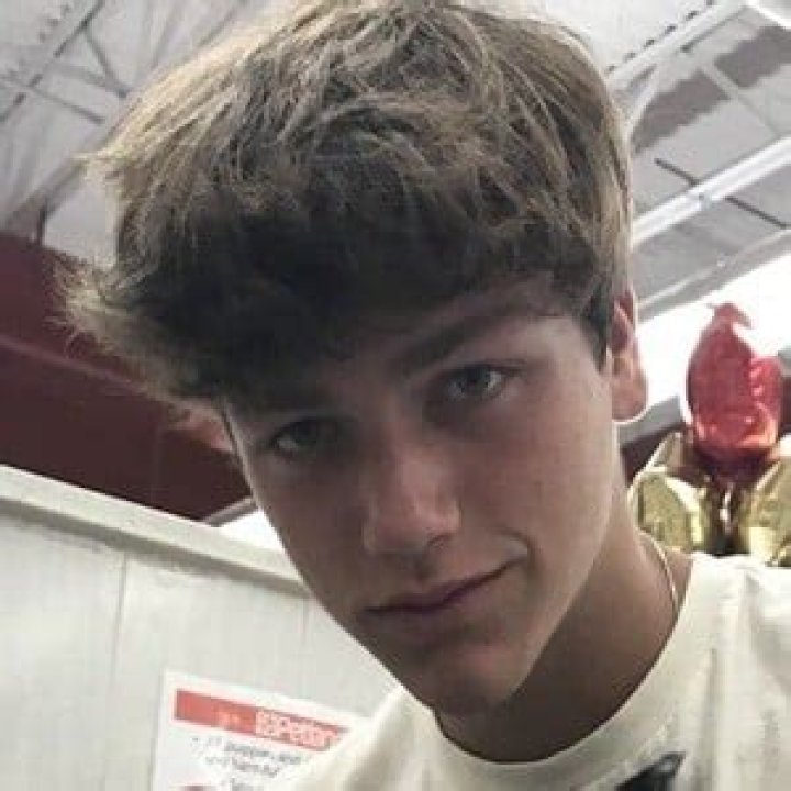 Grasyn Hull- Age, Net Worth, Girlfriend, Height, Weight, Ethnicity