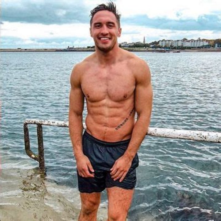 Greg O’She- Wiki, Age, Height, Net Worth, Girlfriend, Ethnicity