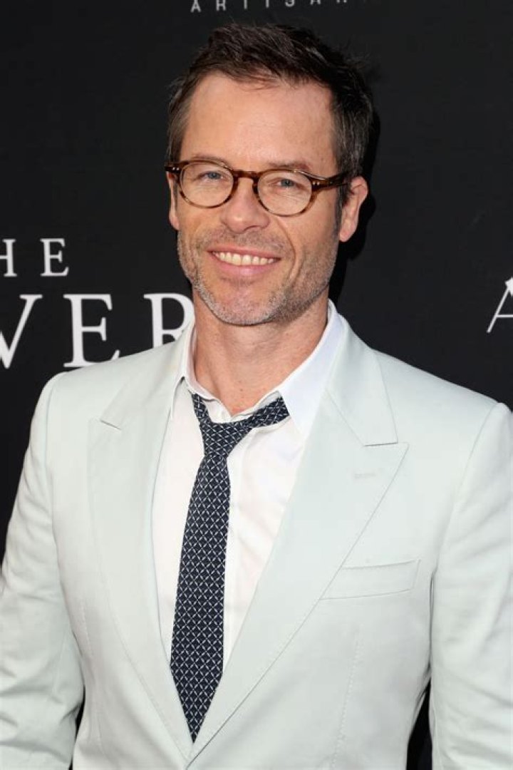 Who is Guy Pearce? Wiki, Age, Height, Wife, Net Worth, Ethnicity