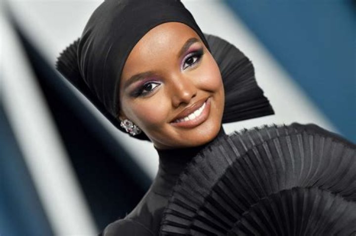 Halima Aden- Age, Boyfriend, Net Worth, Height, Ethnicity