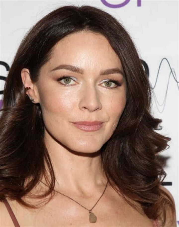 Hannah Barefoot- Wiki, Age, Husband, Net Worth, Ethnicity, Career