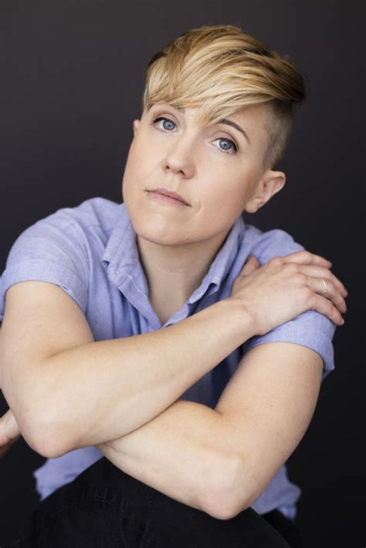 Hannah Hart- Wiki, Age, Height, Net Worth, Boyfriend, Ethnicity