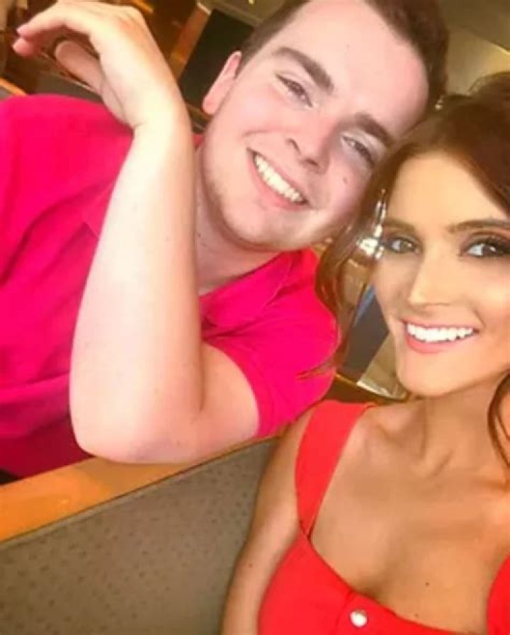 Hayley Crombleholme- Wiki, Age, Height, Net Worth, Career