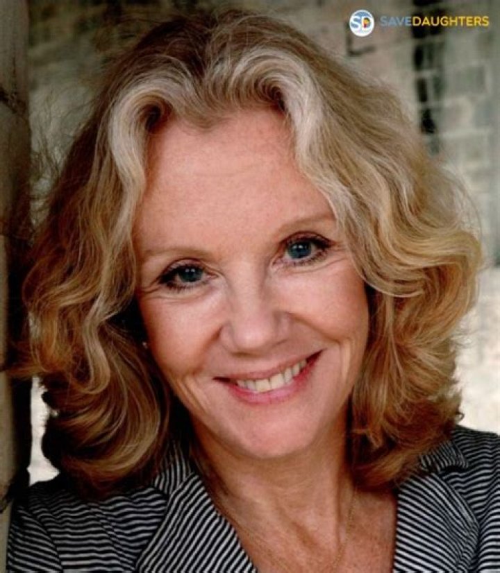 
Hayley Mills- Wiki, Biography, Age, Height, Net Worth, Husband	