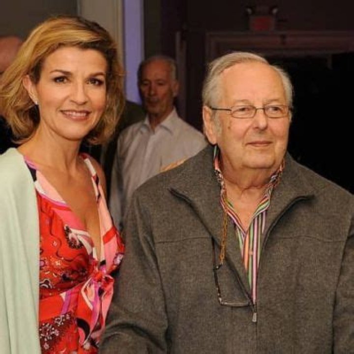 
Heather Mary Hales- Wiki, Age, Ethnicity, Husband, Height, Net Worth, Career	