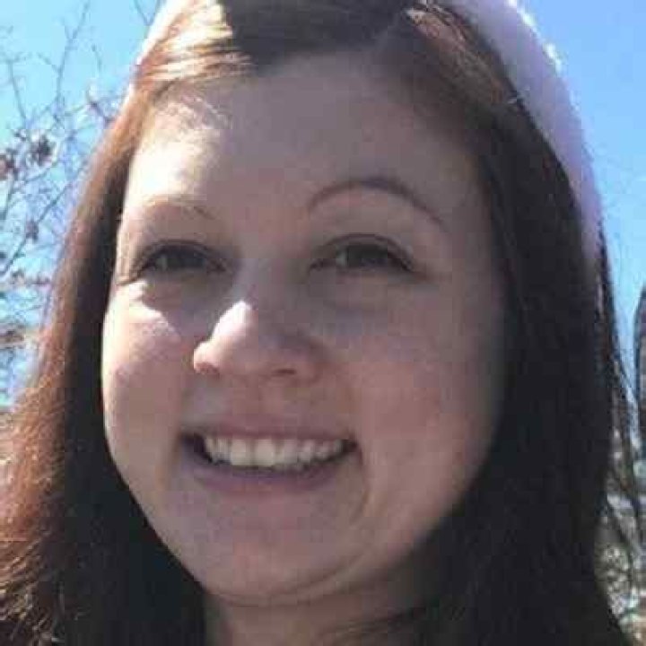 Heel Wife- Age, Height, Net Worth, Husband, Marriage