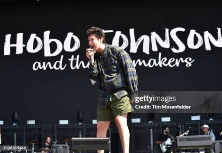 Hobo Johnson- Bio, Age, Height, Net Worth, Girlfriend, Dating