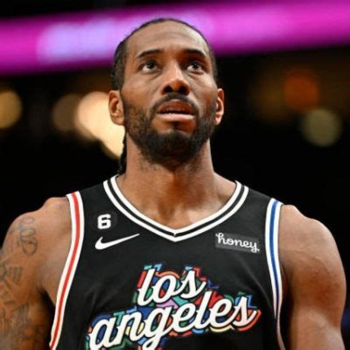 How Much Does Kawhi Leonard Earn A Year?